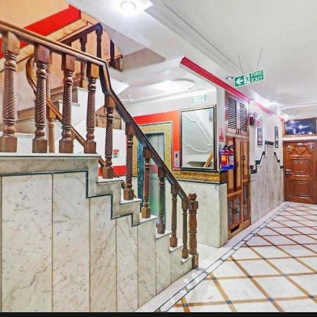 Super Hotel O Blue Sapphire Delhi Νέο Δελχί Εξωτερικό φωτογραφία
