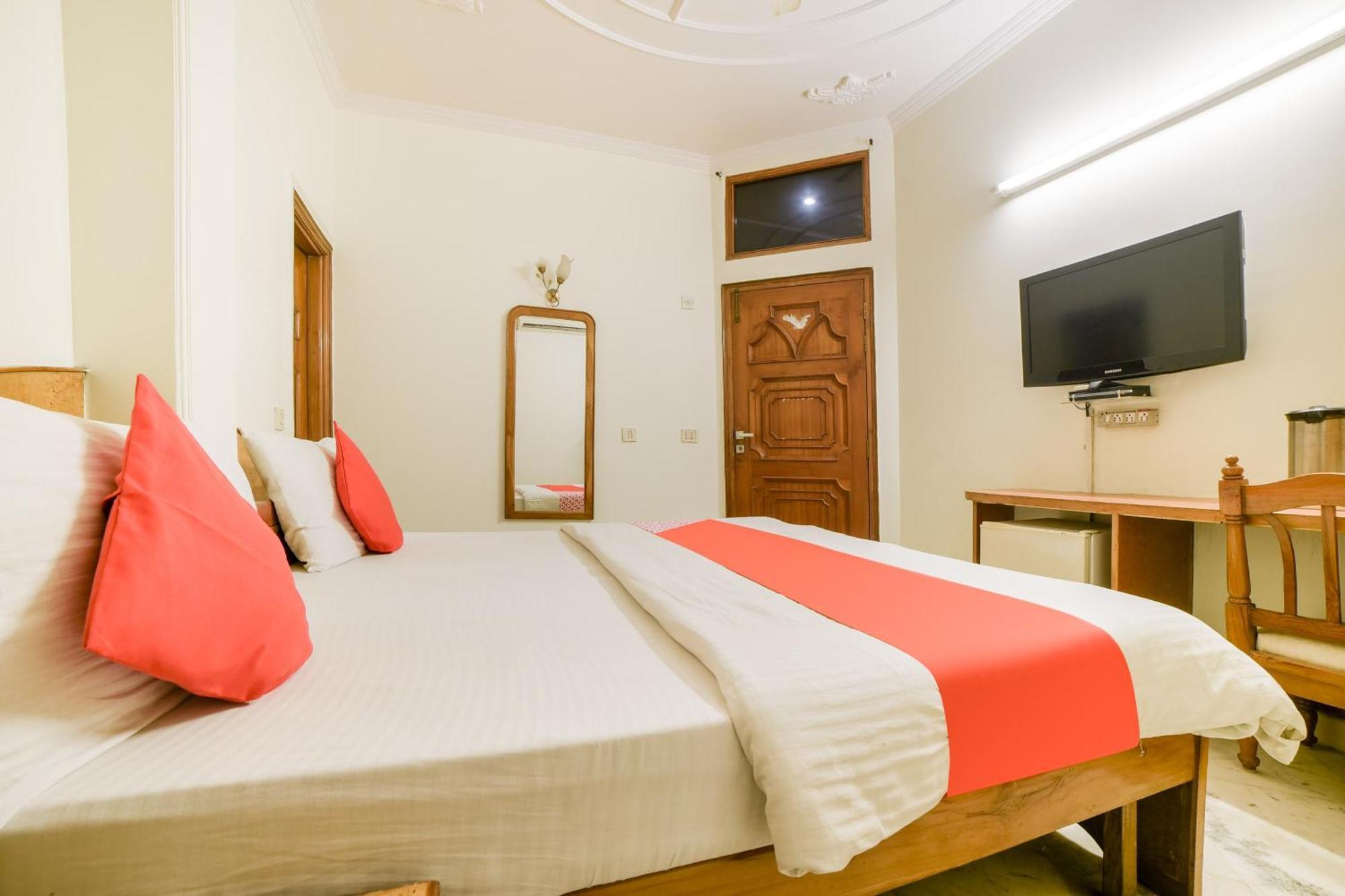 Super Hotel O Blue Sapphire Delhi Νέο Δελχί Εξωτερικό φωτογραφία