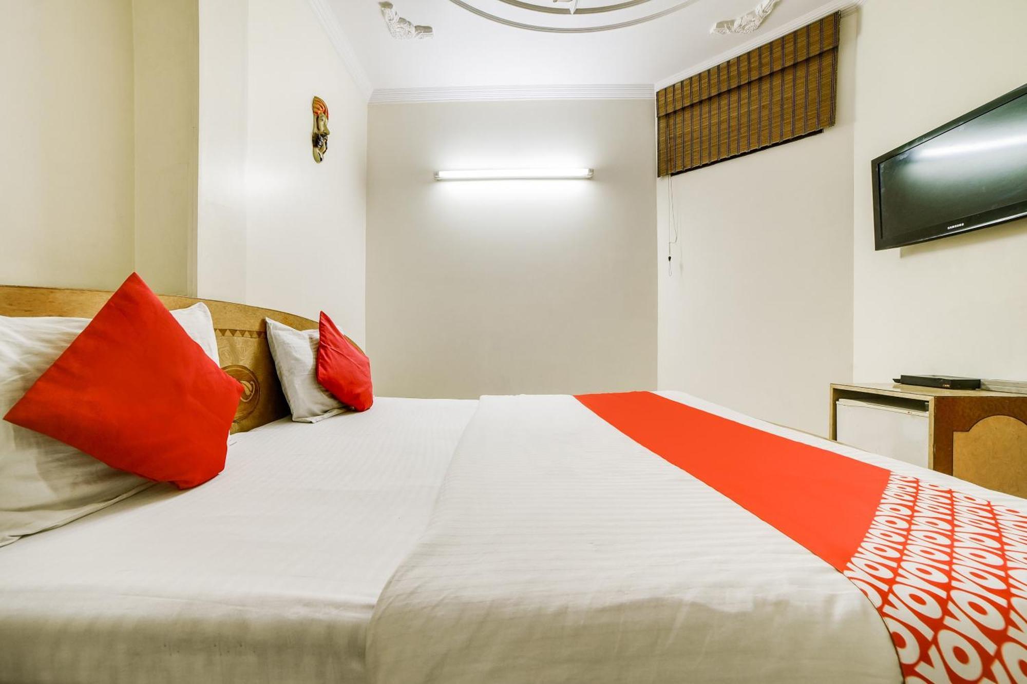 Super Hotel O Blue Sapphire Delhi Νέο Δελχί Εξωτερικό φωτογραφία