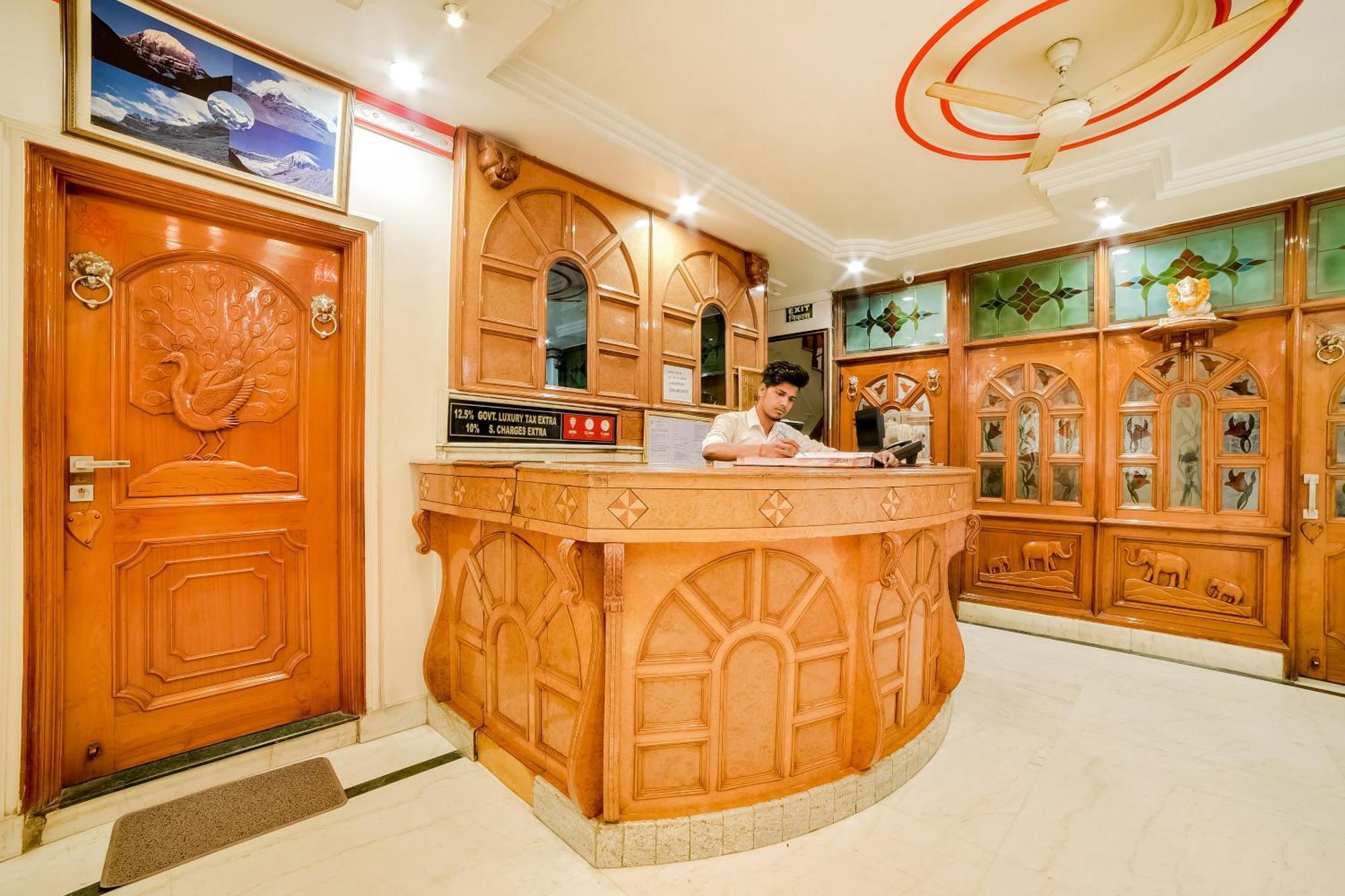 Super Hotel O Blue Sapphire Delhi Νέο Δελχί Εξωτερικό φωτογραφία