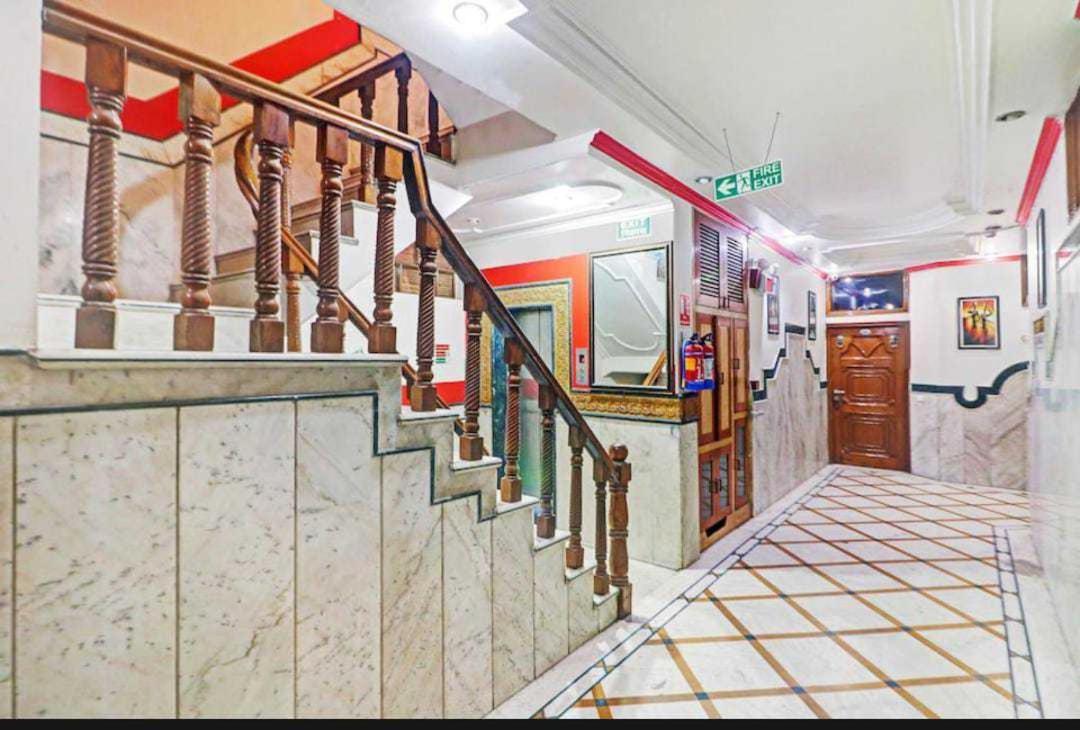 Super Hotel O Blue Sapphire Delhi Νέο Δελχί Εξωτερικό φωτογραφία